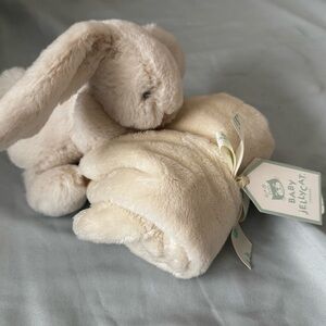 Jellycat Cream Bunny Stuffed Animal